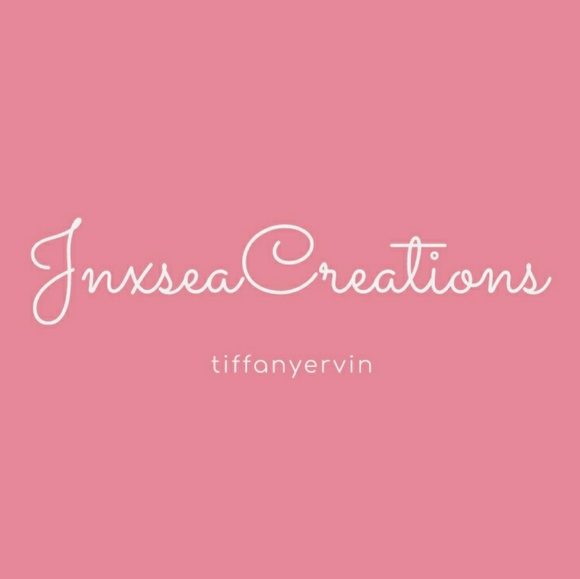 Meet your Posher, Tiffany - Picture 1 of 7